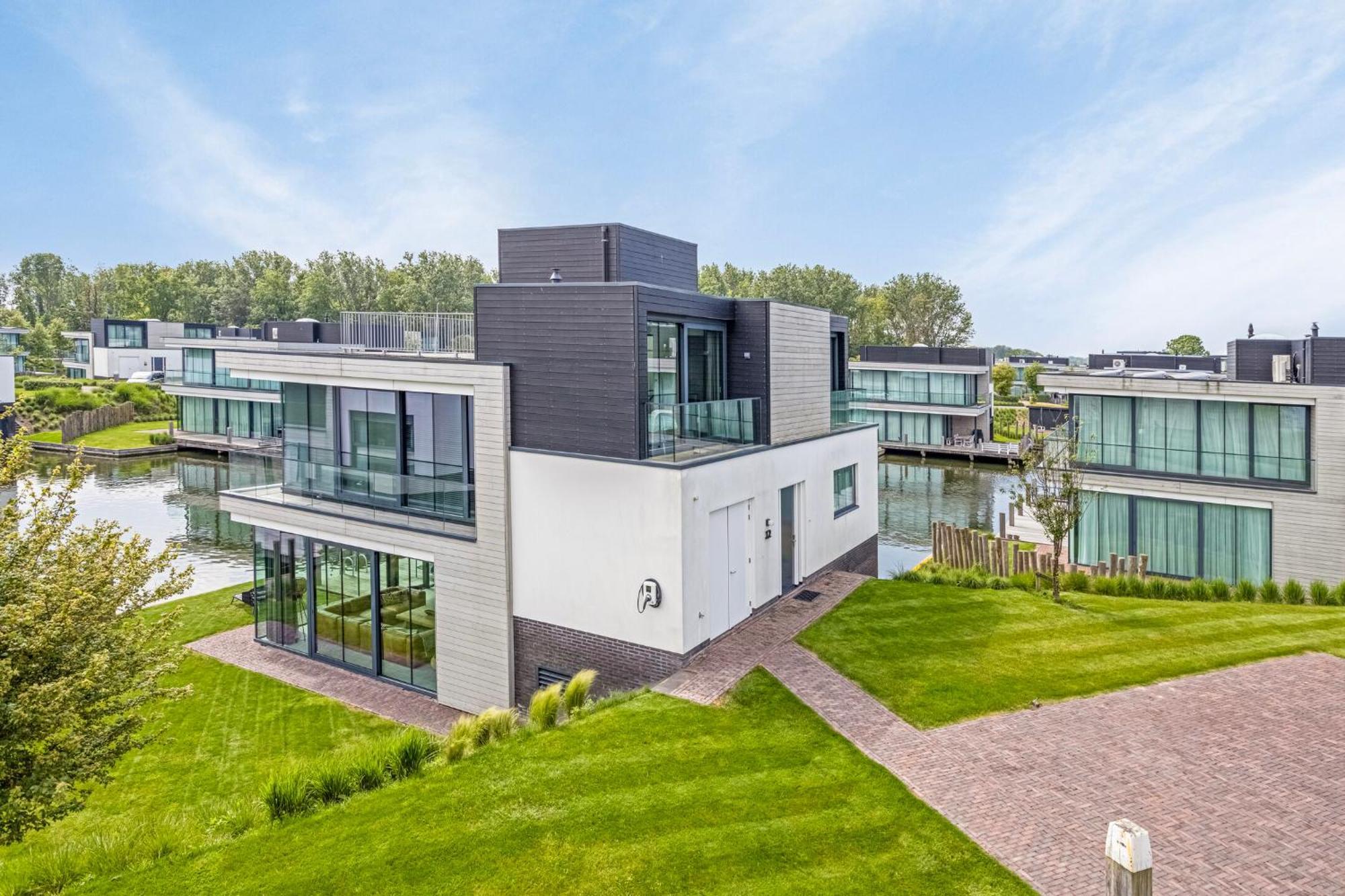 Lake House With Dock At Lake Veere, Zeeland 아르네마위던 외부 사진